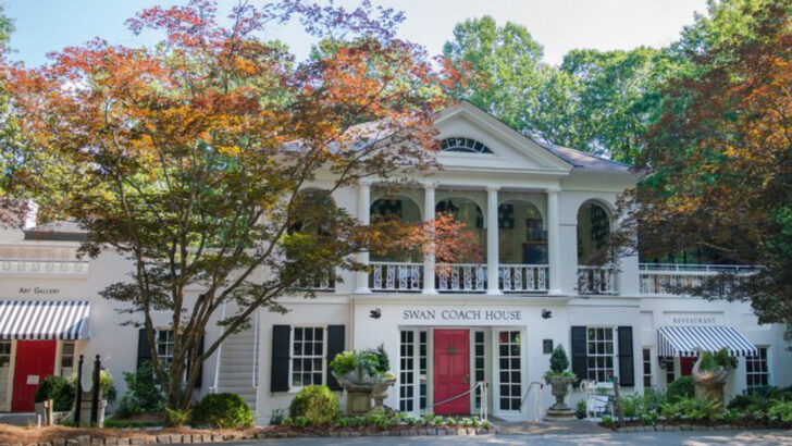 These 11 Georgia Restaurants Turn Historic Buildings Into Unforgettable Dining Experiences