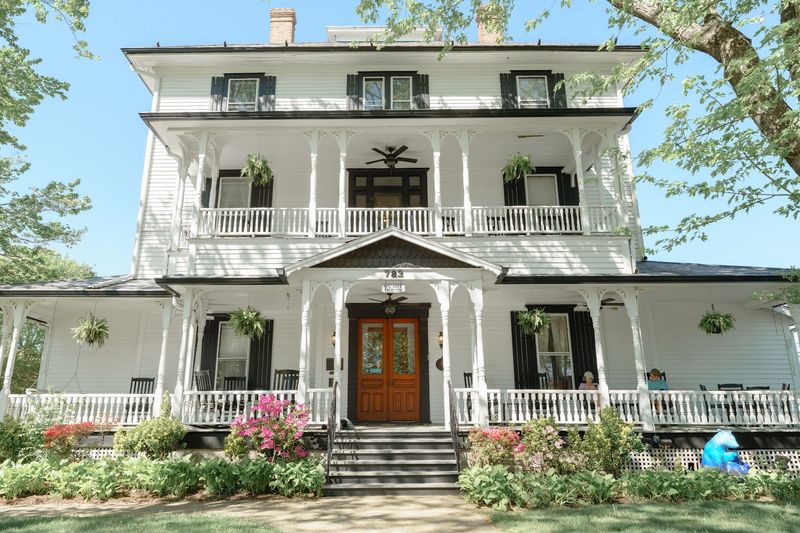 The 1898 Waverly Inn – Hendersonville