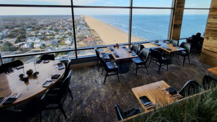 These 11 Virginia Beach Restaurants Pair Fresh Seafood With Stunning Ocean Views
