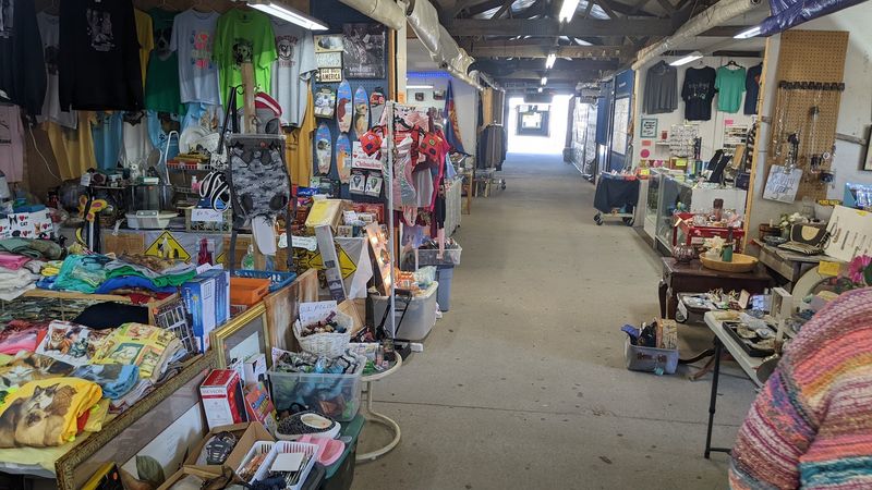 Hudson's Surfside Flea Market