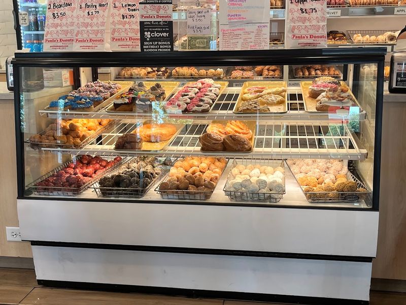 Paula's Donuts