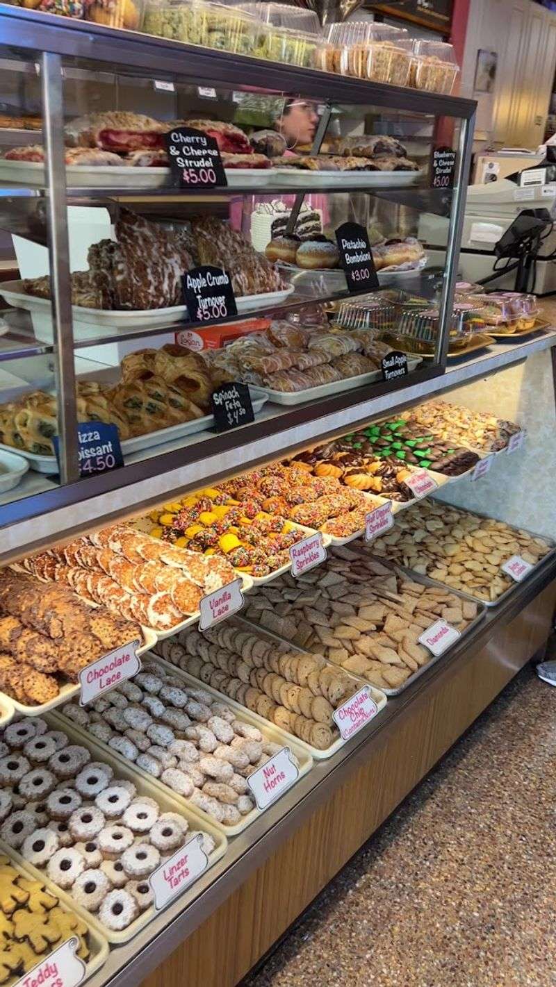 Rudy's Bakery and Cafe