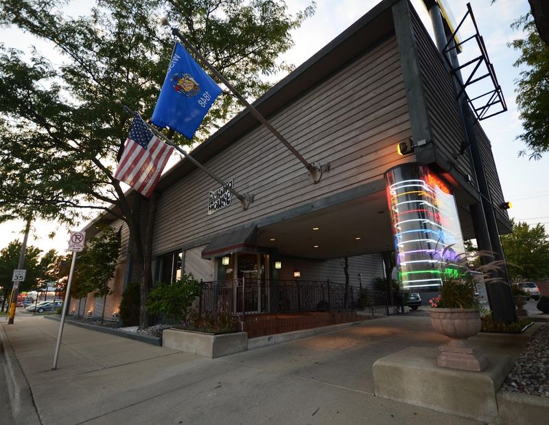 A Milwaukee Supper Club That Has Stood the Test of Time