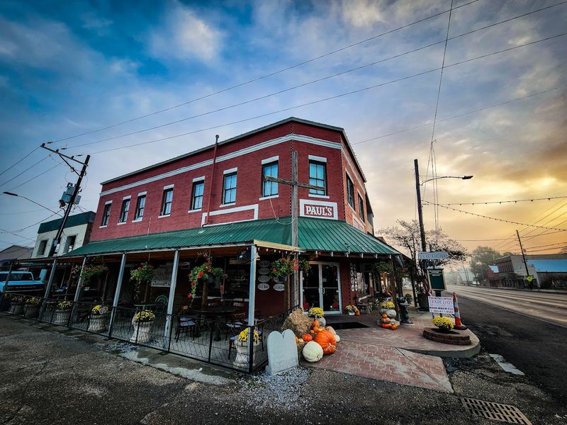 The Small-Town Café That Became a Ponchatoula Favorite