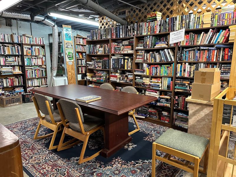 A Two-Story Wonderland That Defies Expectations