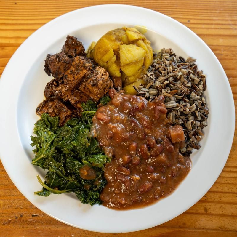 Fire-N-Spice Vegan Restaurant, Bakery and Juices (Hartford)