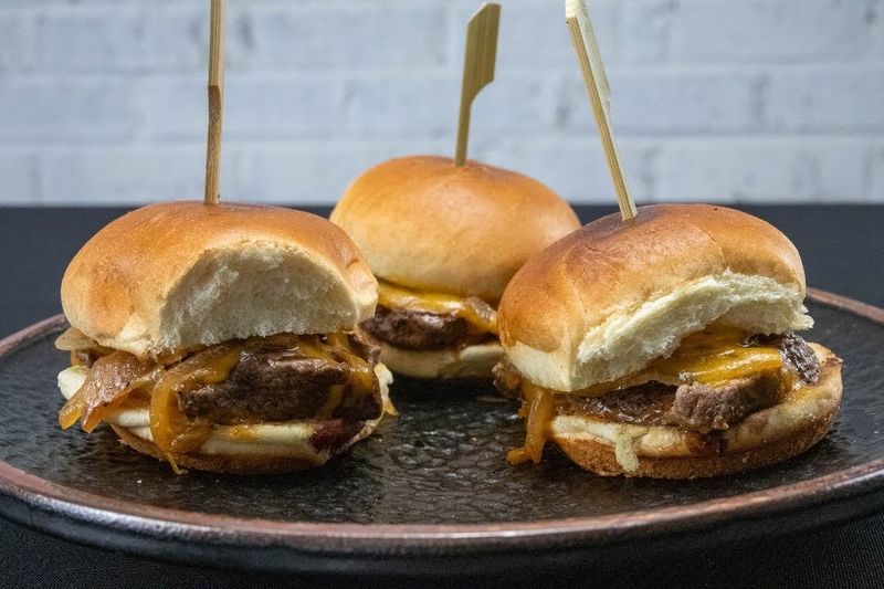 423 Main Bar Grill & Rooftop — Rochester