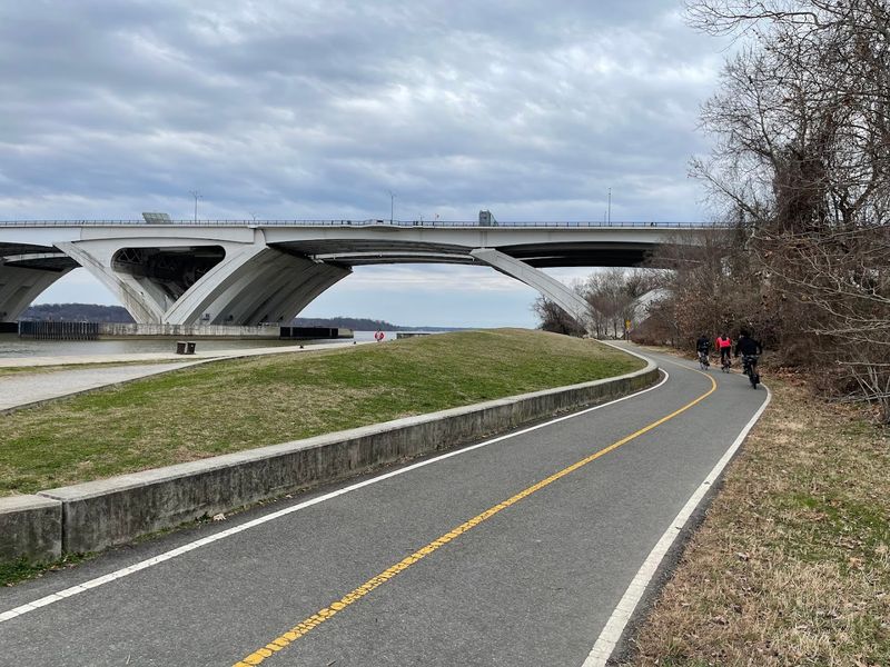 Mount Vernon Trail