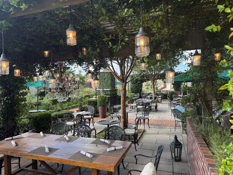 Becca Restaurant & Garden