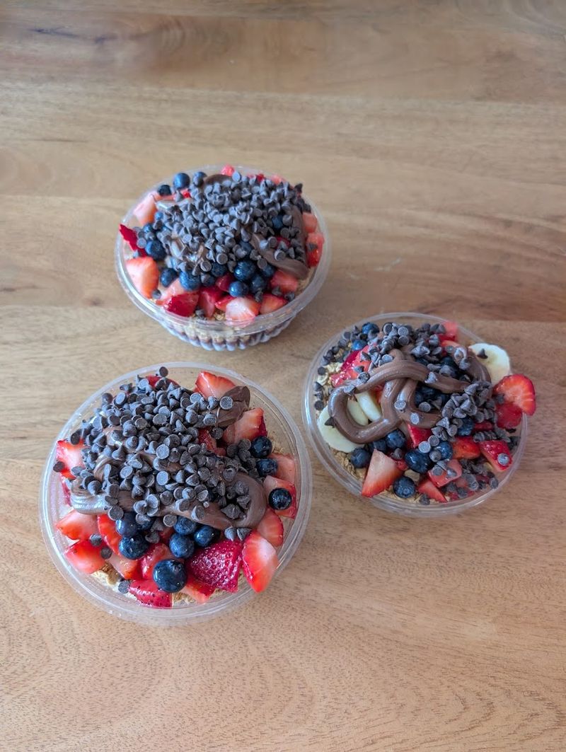 Berry Hill - A&ccedil;a&iacute; Bowls and Smoothies - Greenville