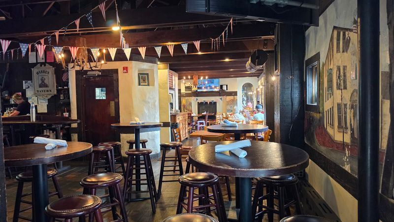Warren Tavern
