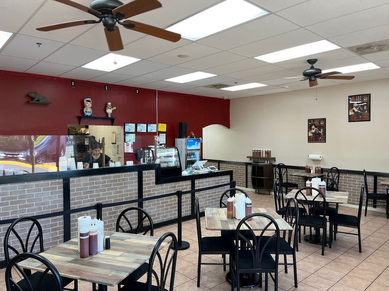 Wild Waylon's BBQ — Fredericksburg