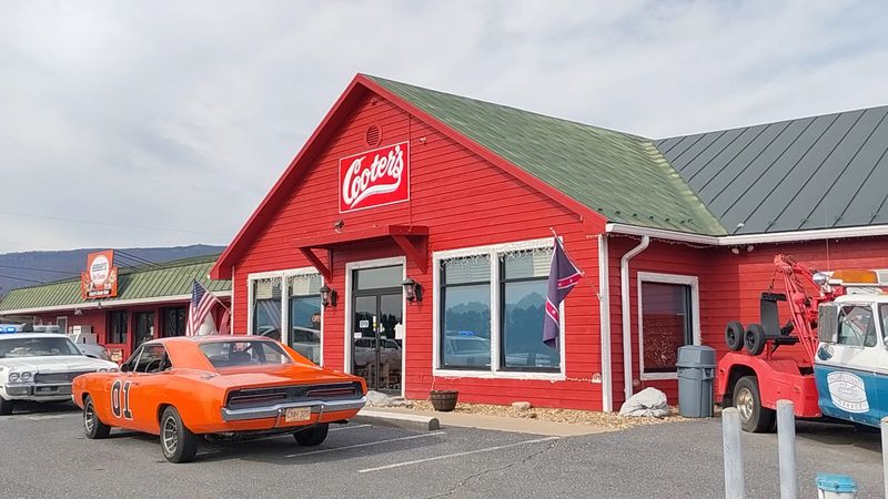Cooter's Place - Luray