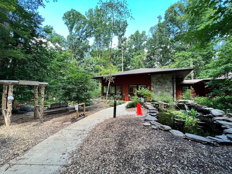 Hidden Oaks Nature Center