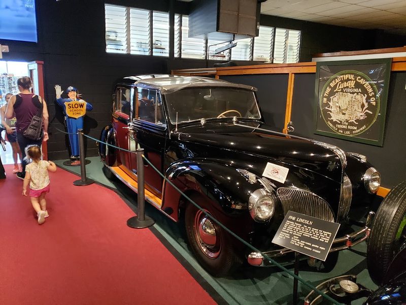 Car & Carriage Caravan Museum