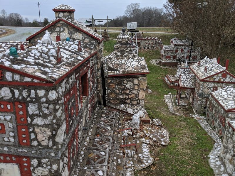 Shangri-La Stone Village - Prospect Hill