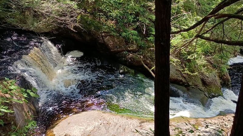 Doane's Falls: A Five-Minute Walk to Cascading Wonder
