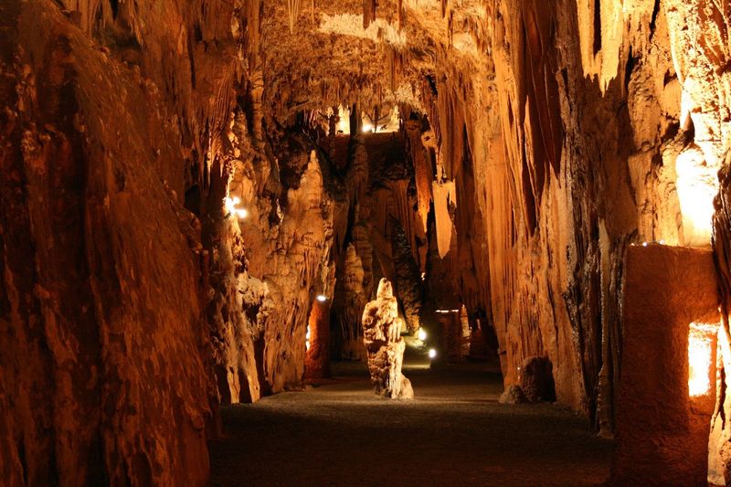 Grand Caverns