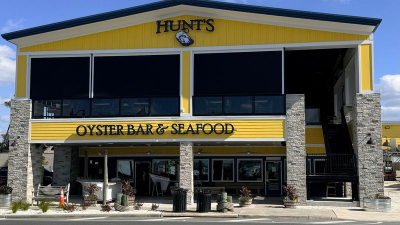 Hunt's Oyster Bar and Seafood &ndash; Panama City
