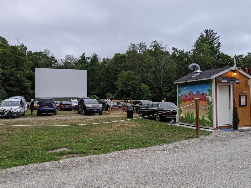 Four Brothers Drive-In, Beacon Falls, New Haven County