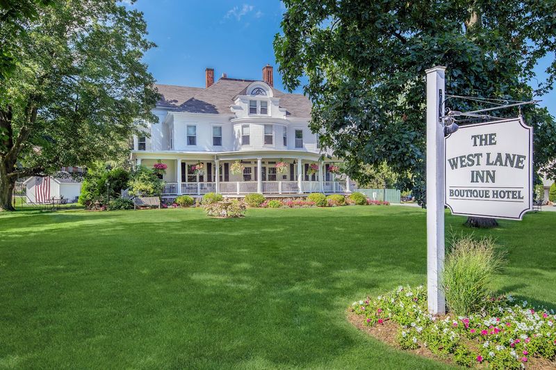 West Lane Inn &ndash; Ridgefield