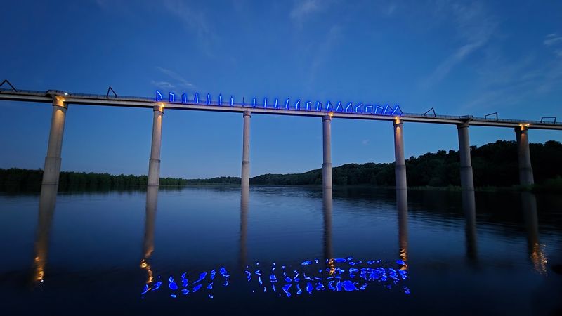 Views, Photos, and What You Will Notice on the Span