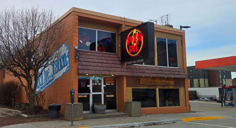Pizza Pit (Ames)