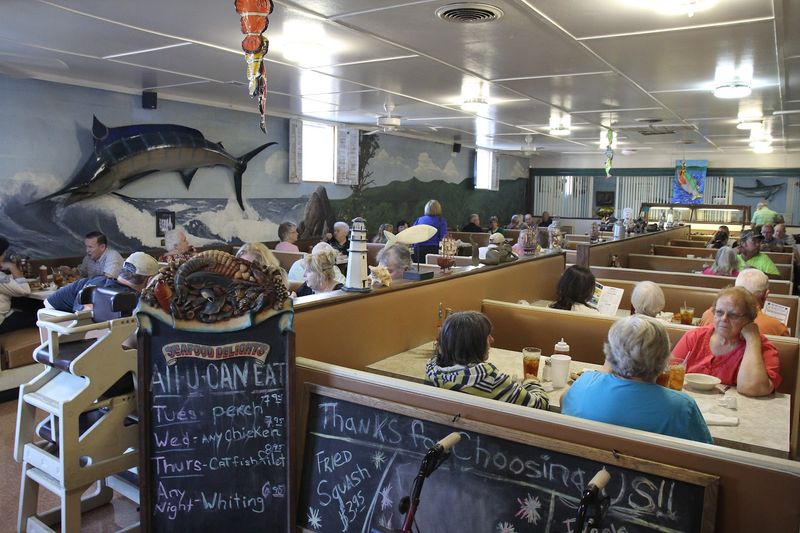 The All-You-Can-Eat Seafood Supper Is the Main Event