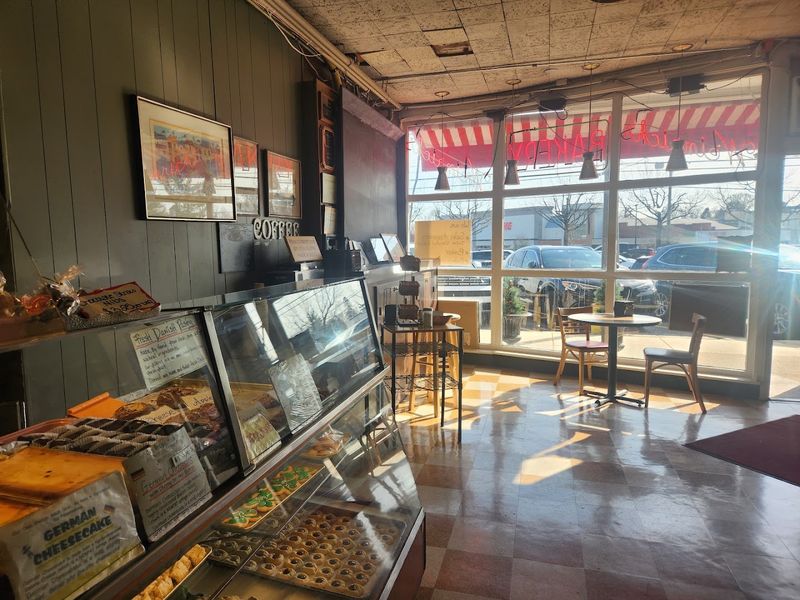 Visitor Information and Tips for Visiting R. Weinrich German Bakery