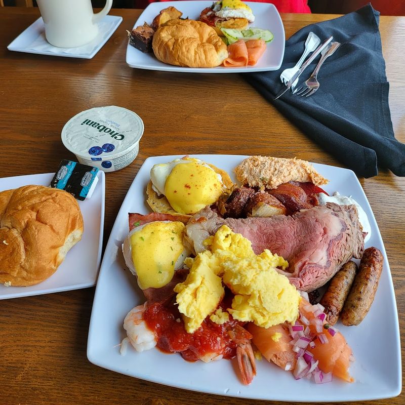 Best Times to Visit and What to Order