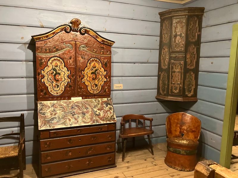 The Folk Art School And Living Tradition Angle