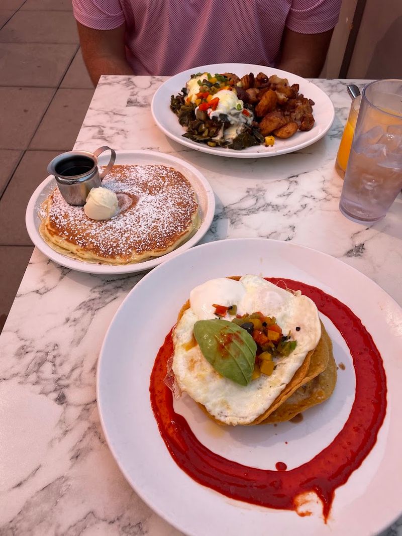 A Family-Friendly Breakfast Destination