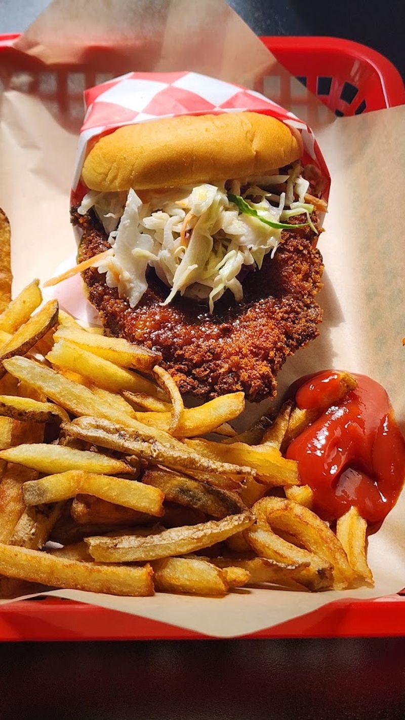 Smash Burgers That Hang Over The Edges
