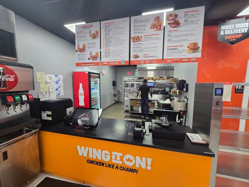 Wing It On!