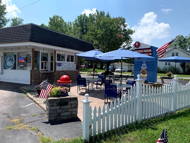 Freezer Fresh Drive In - Crestline, Ohio