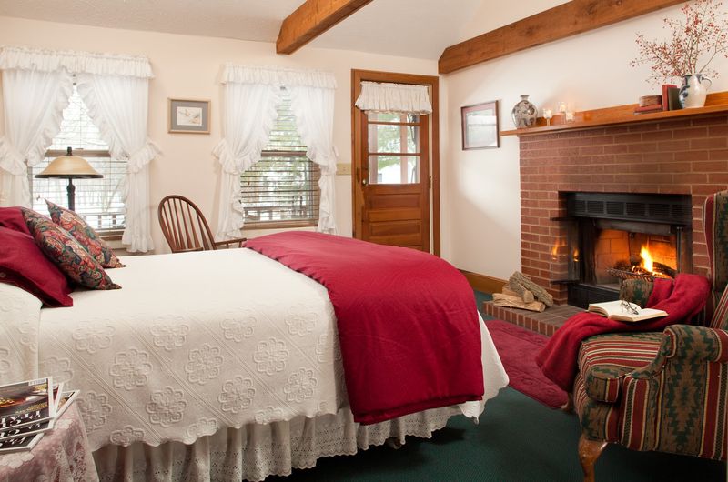 The White Oak Inn – Danville
