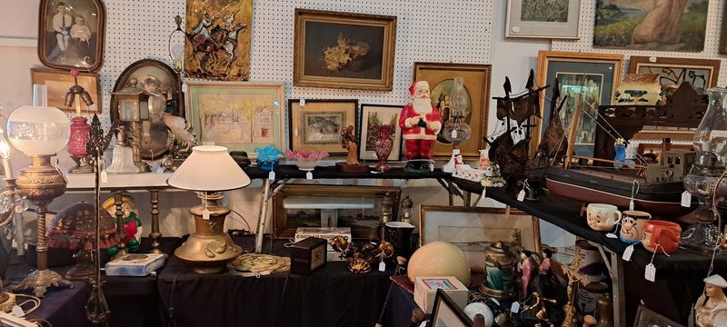Antique World & Flea Market - Buffalo, Erie County