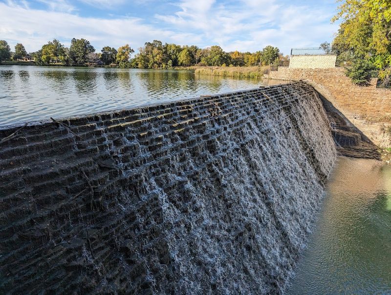 Beed's Lake Spillway Trail (Hampton)