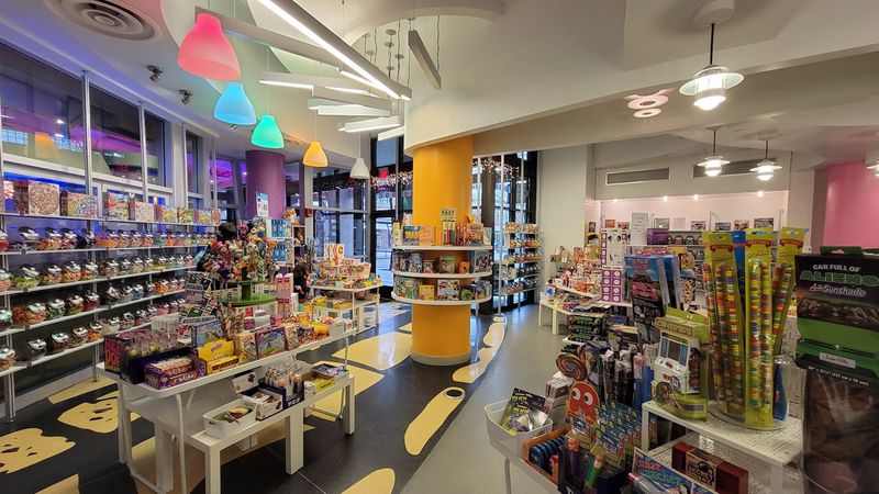 The Candy Store &mdash; Roanoke
