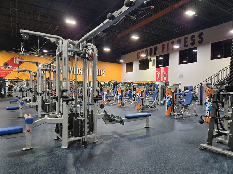 Crunch Fitness &mdash; Lakeland