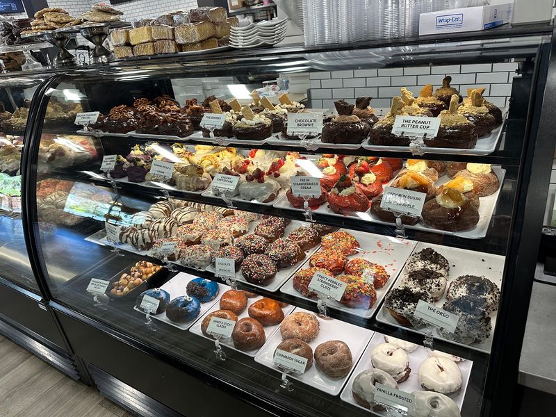 Hill Donut Co. & Pancake House