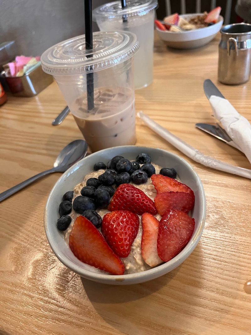 Morning Color at The Granola Bar - Fairfield