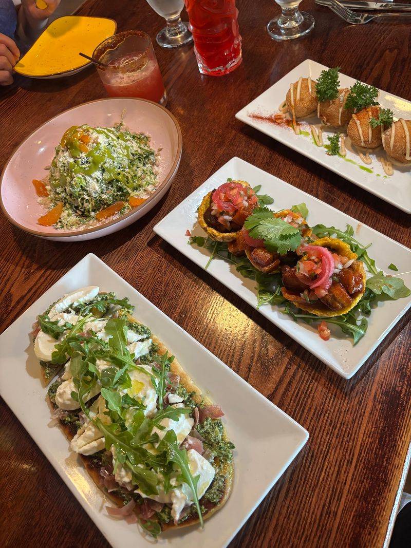 Alma Bistro, Cocina Latina - Norwalk