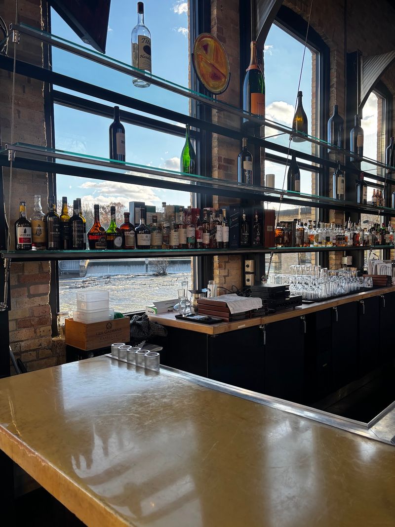 Fratellos Riverfront Restaurant, Appleton