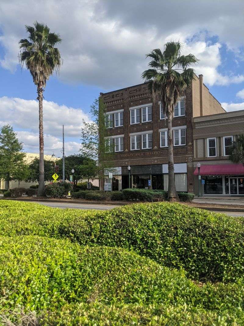 Albany - Affordable Living With Plenty of Everyday Amenities