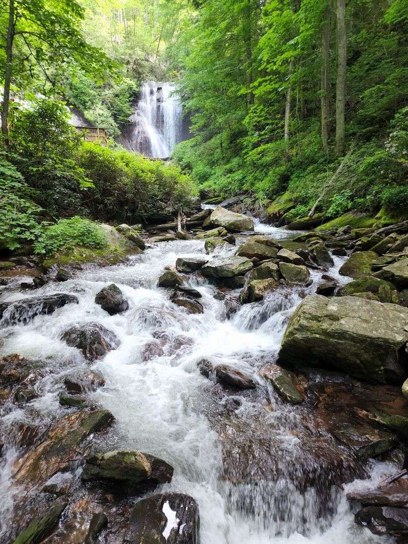 Anna Ruby Falls, Sautee Nacoochee