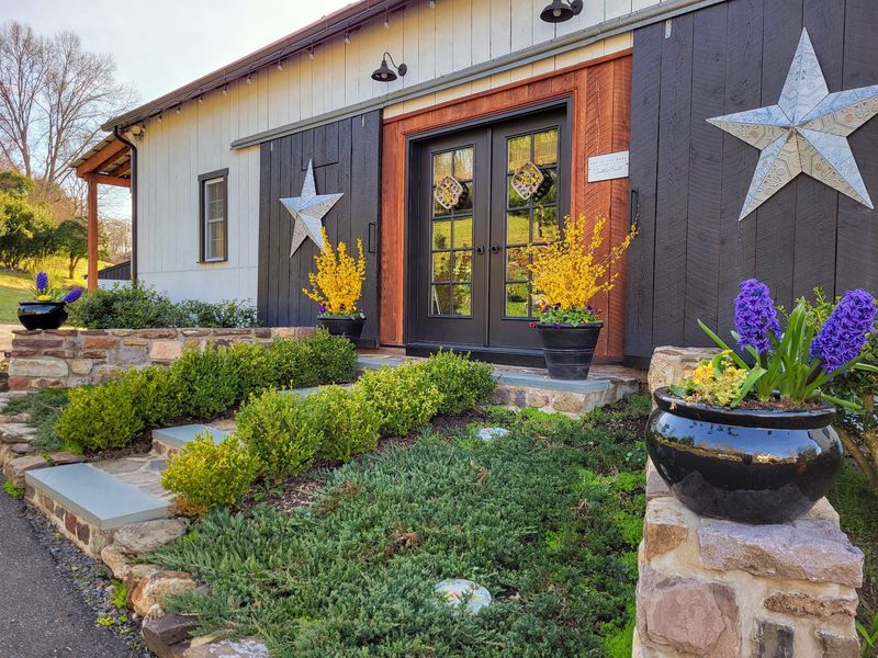 Art In The Barn, LLC - Furlong