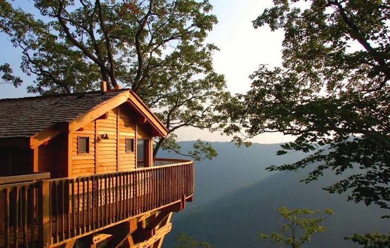 Primland Resort Mountain Cottages (Meadows of Dan)