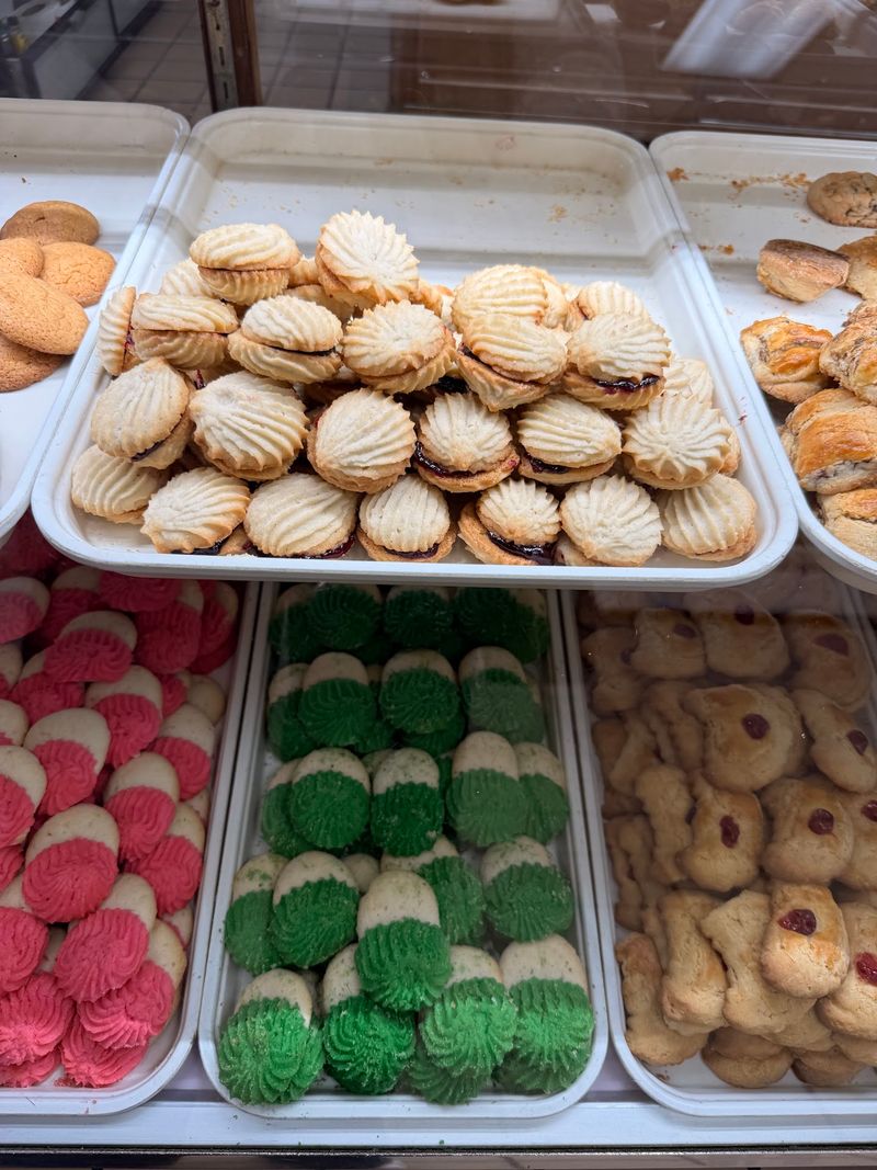 Lucibello's Italian Pastry Shop (New Haven)