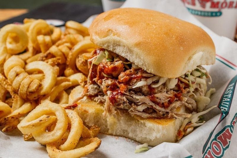 4. Curly Fries Deserve Their Own Applause